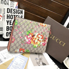 Load image into Gallery viewer, Blooms Coated Brown Clutch - Saras - Secrets
